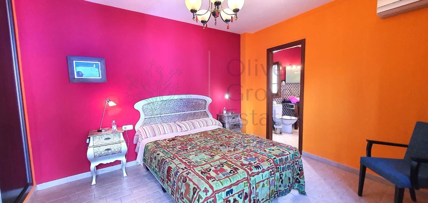 12 soveværelse Finca/Landehus til salg i Petrel / Petrer - € 700.000 (Ref: 9060040)