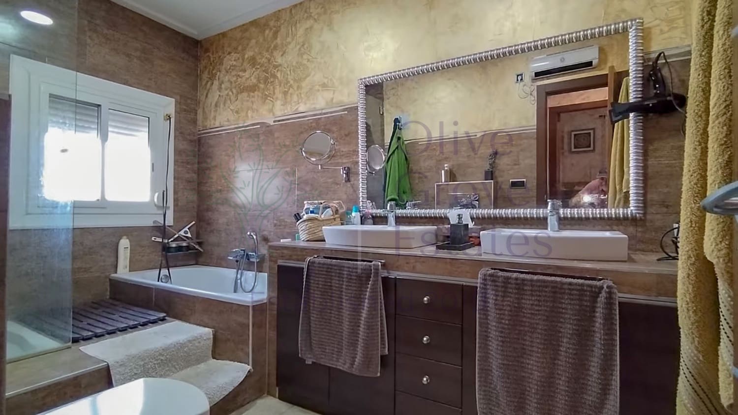 8 sypialnia Dom na sprzedaż w Sax - 414 000 € (Ref: 9086439)