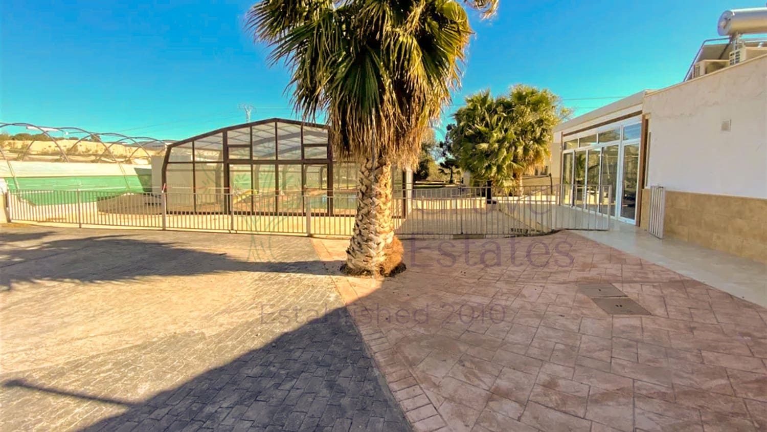 8 sypialnia Dom na sprzedaż w Sax - 414 000 € (Ref: 9086439)