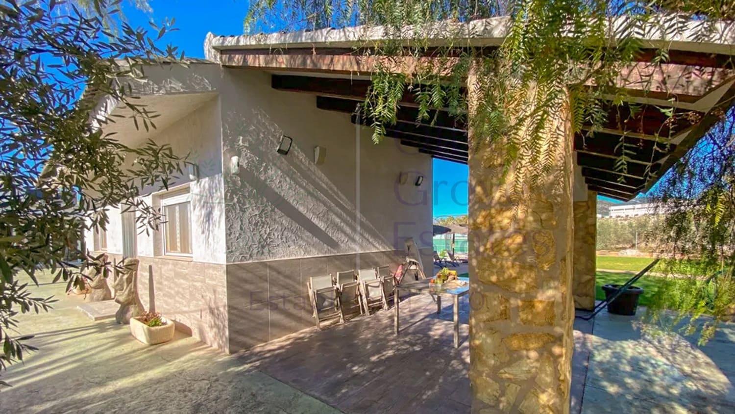 8 sypialnia Dom na sprzedaż w Sax - 414 000 € (Ref: 9086439)