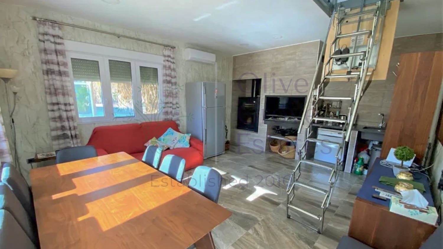 8 sypialnia Dom na sprzedaż w Sax - 414 000 € (Ref: 9086439)