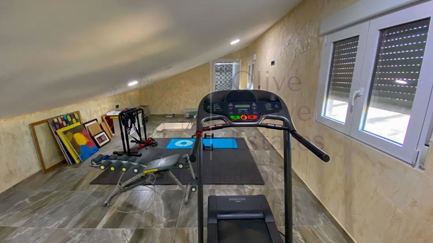 8 sypialnia Dom na sprzedaż w Sax - 414 000 € (Ref: 9086439)