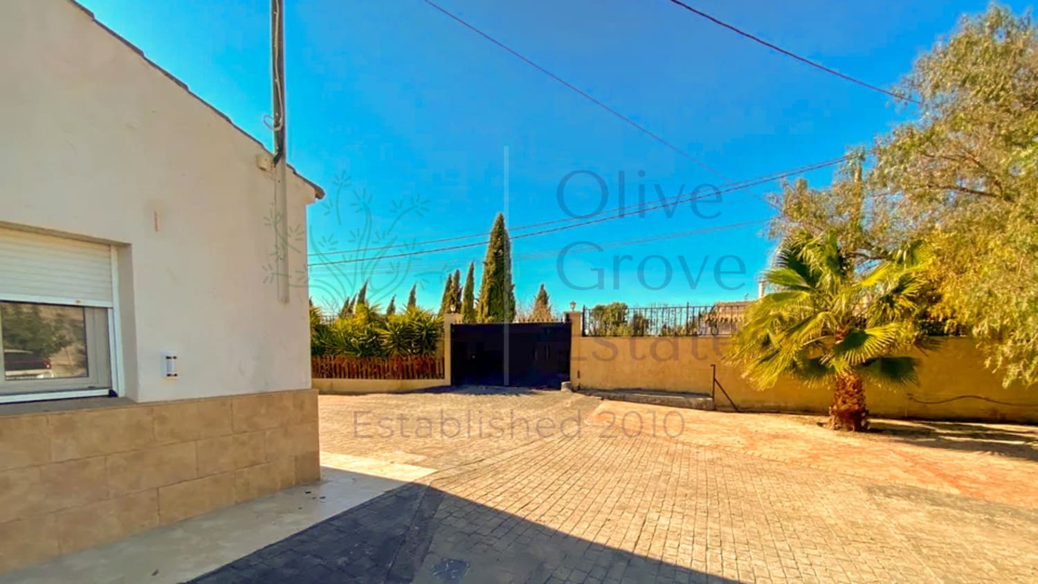 8 sypialnia Dom na sprzedaż w Sax - 414 000 € (Ref: 9086439)