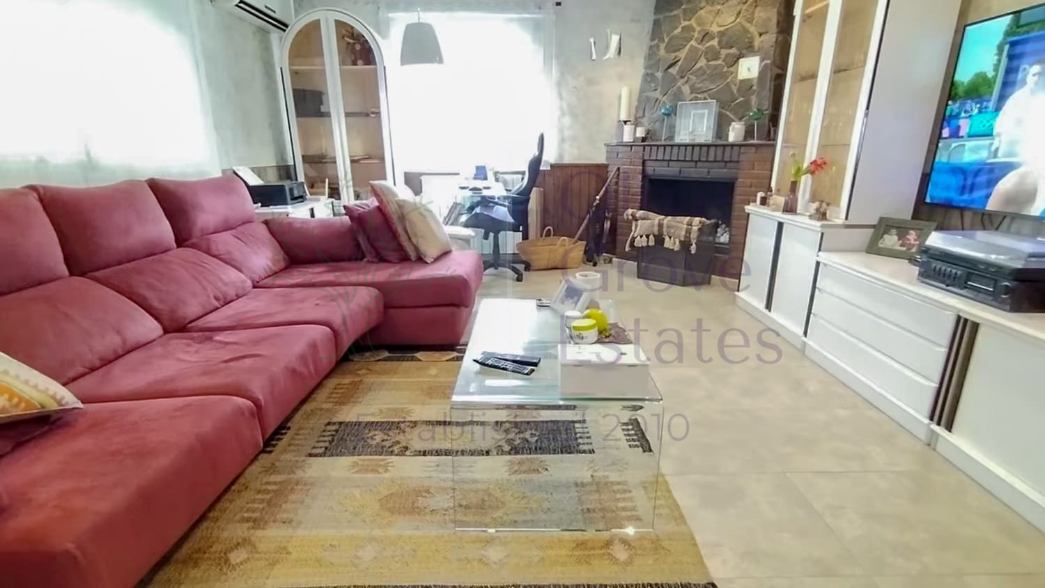 8 sypialnia Dom na sprzedaż w Sax - 414 000 € (Ref: 9086439)