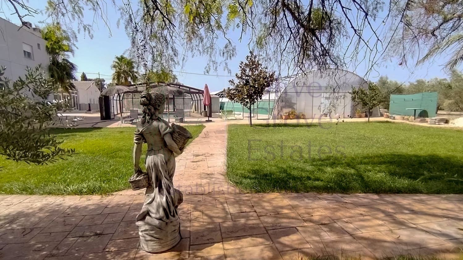 8 sypialnia Dom na sprzedaż w Sax - 414 000 € (Ref: 9086439)