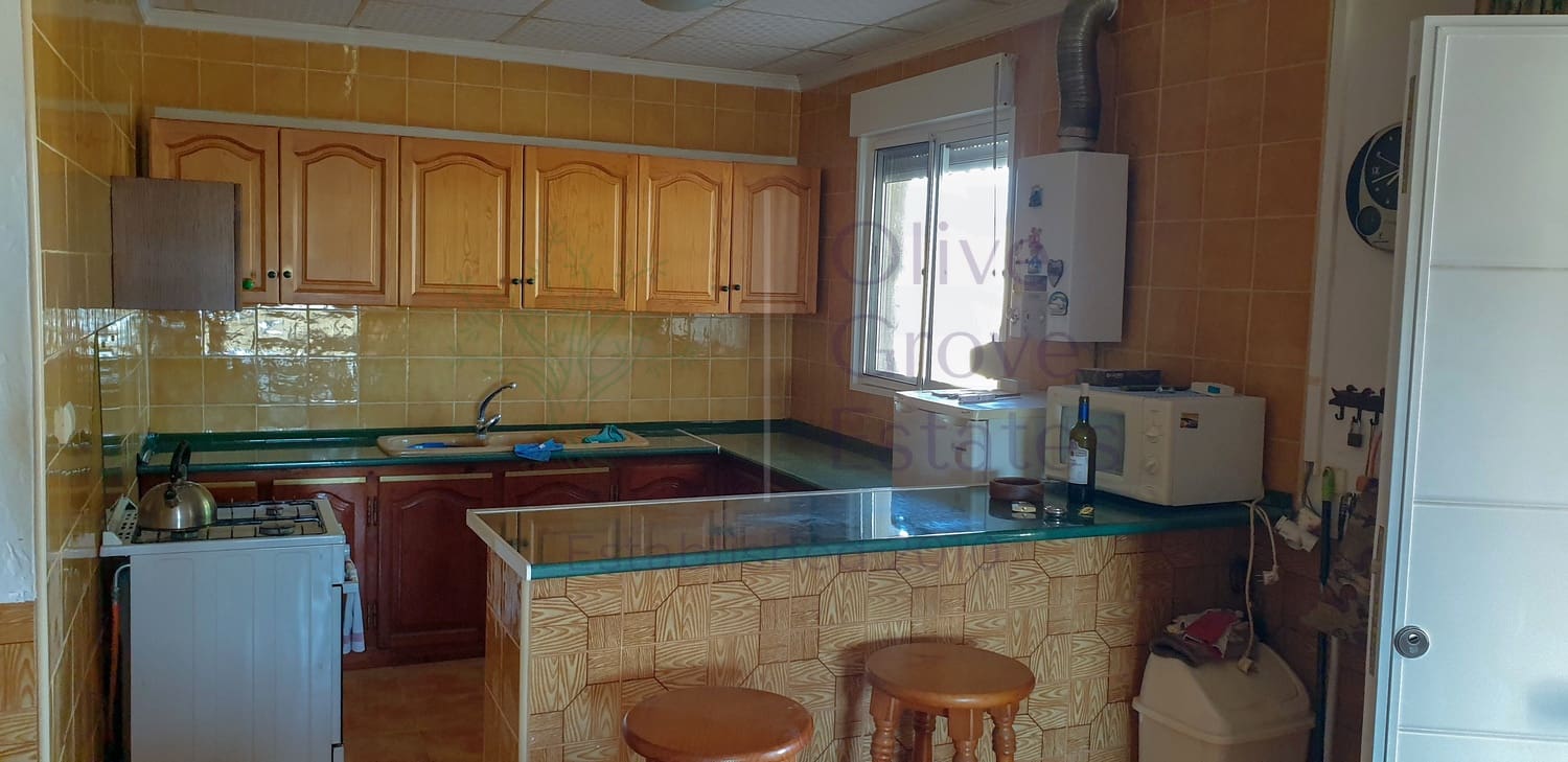 3 slaapkamer Villa te koop in Caudete - € 129.000 (Ref: 9094831)