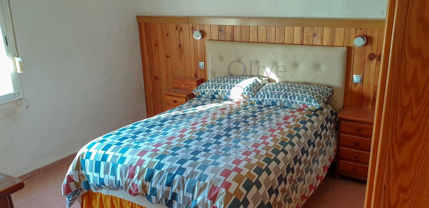 3 slaapkamer Villa te koop in Caudete - € 129.000 (Ref: 9094831)