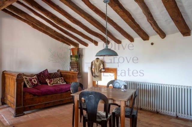 8 bedroom Townhouse for sale in Biar - € 495,000 (Ref: 9097377)