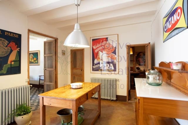 8 bedroom Townhouse for sale in Biar - € 495,000 (Ref: 9097377)