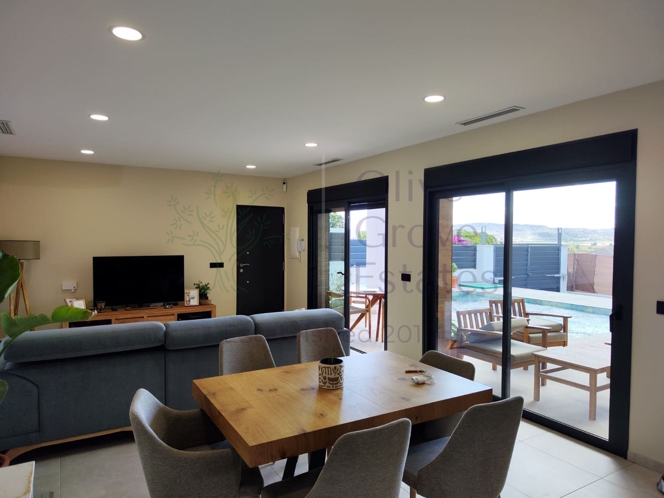 3 quarto Moradia para venda em Alicante cidade - 255 000 € (Ref: 9115384)