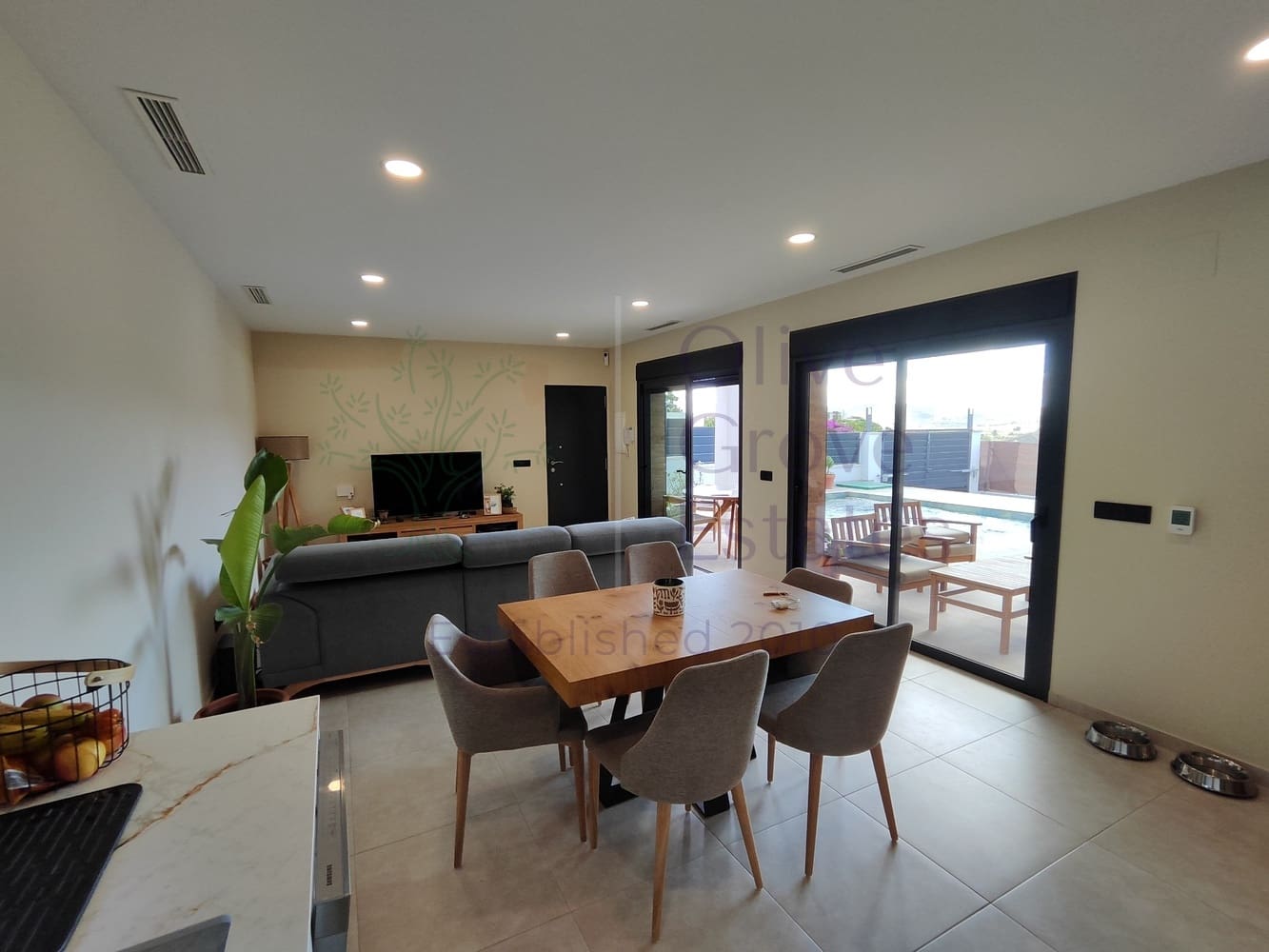 3 quarto Moradia para venda em Alicante cidade - 255 000 € (Ref: 9115384)