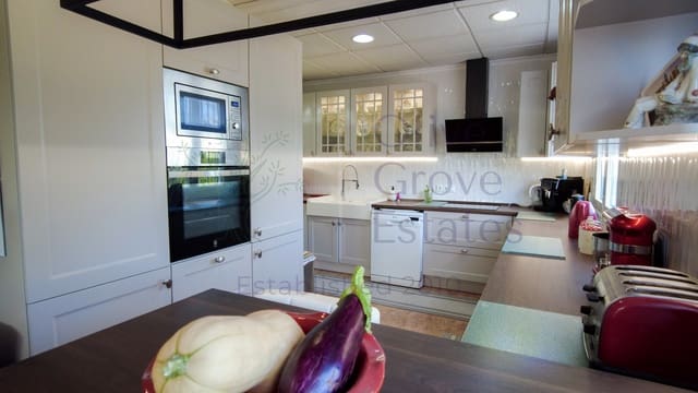 3 sovrum Villa till salu i Caudete - 209 000 € (Ref: 9151128)