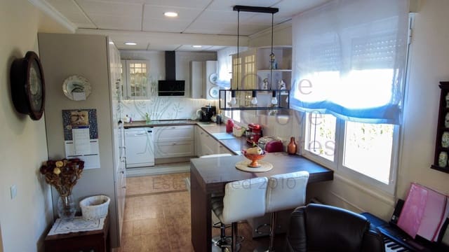 3 sovrum Villa till salu i Caudete - 209 000 € (Ref: 9151128)