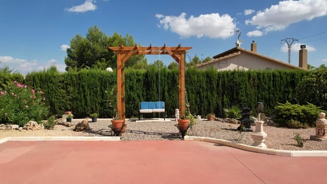 3 sovrum Villa till salu i Caudete - 209 000 € (Ref: 9151128)