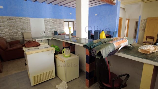 4 bedroom Townhouse for sale in Caudete - € 139,995 (Ref: 9160614)