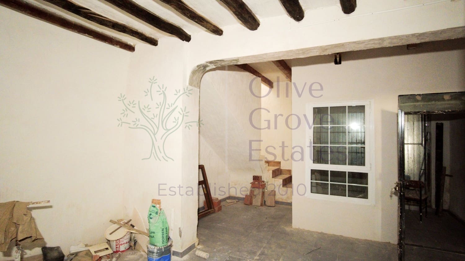 4 soveværelse Byhus til salg i Caudete - € 139.995 (Ref: 9160614)