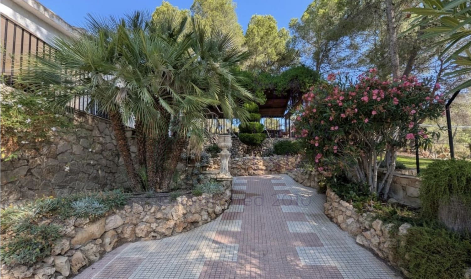 4 soverom Villa til salgs i Sax - € 315 000 (Ref: 9161548)