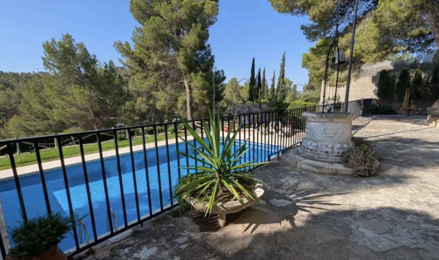 4 soverom Villa til salgs i Sax - € 315 000 (Ref: 9161548)