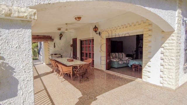 4 sovrum Villa till salu i Sax - 315 000 € (Ref: 9161548)