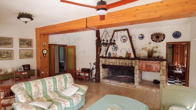 4 sovrum Villa till salu i Sax - 315 000 € (Ref: 9161548)