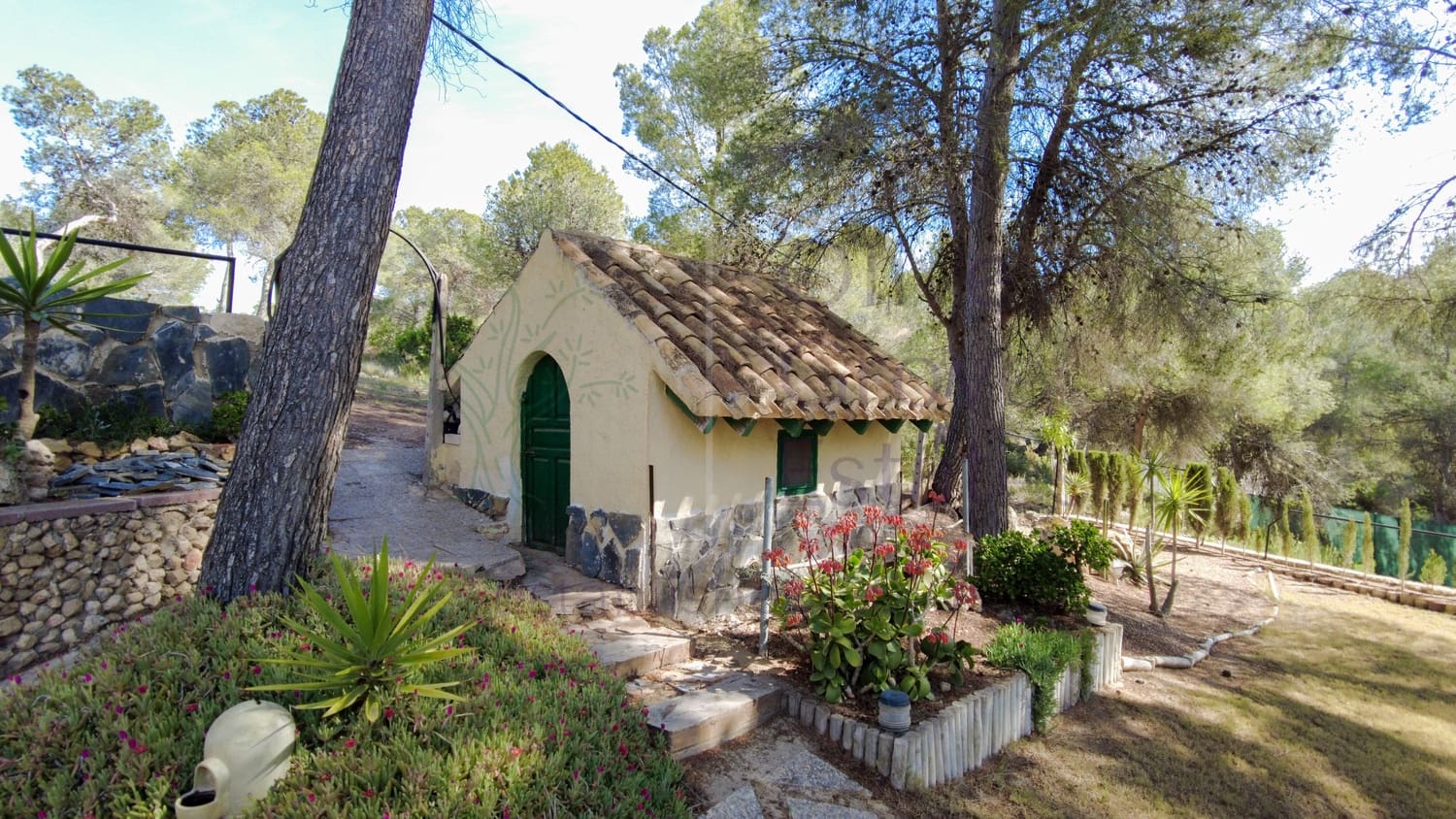 4 makuuhuone Huvila myytävänä paikassa Sax - 315 000 € (Ref: 9161548)