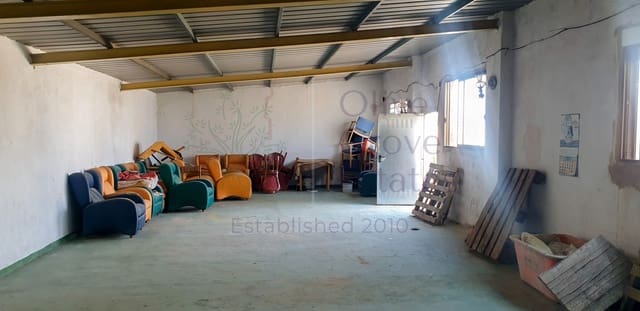 4 soverom Finca/Herregård til salgs i Caudete med svømmebasseng - € 149 995 (Ref: 9164523)