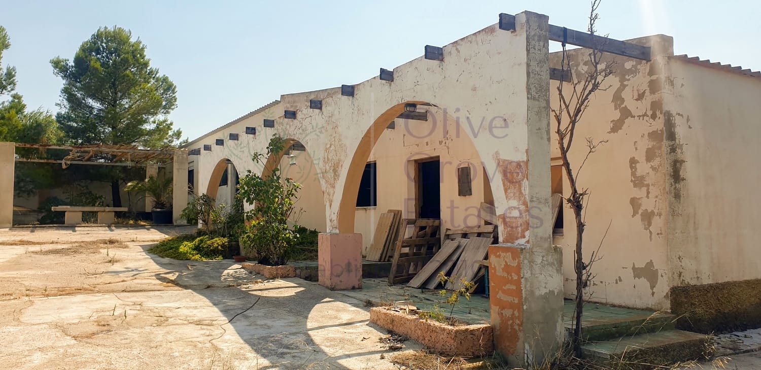 4 quarto Quinta/Casa Rural para venda em Caudete com piscina - 149 995 € (Ref: 9164523)