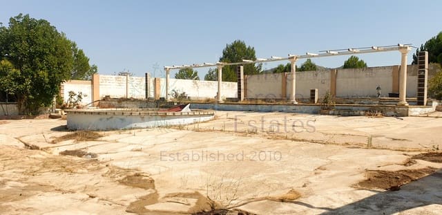 4 soverom Finca/Herregård til salgs i Caudete med svømmebasseng - € 149 995 (Ref: 9164523)