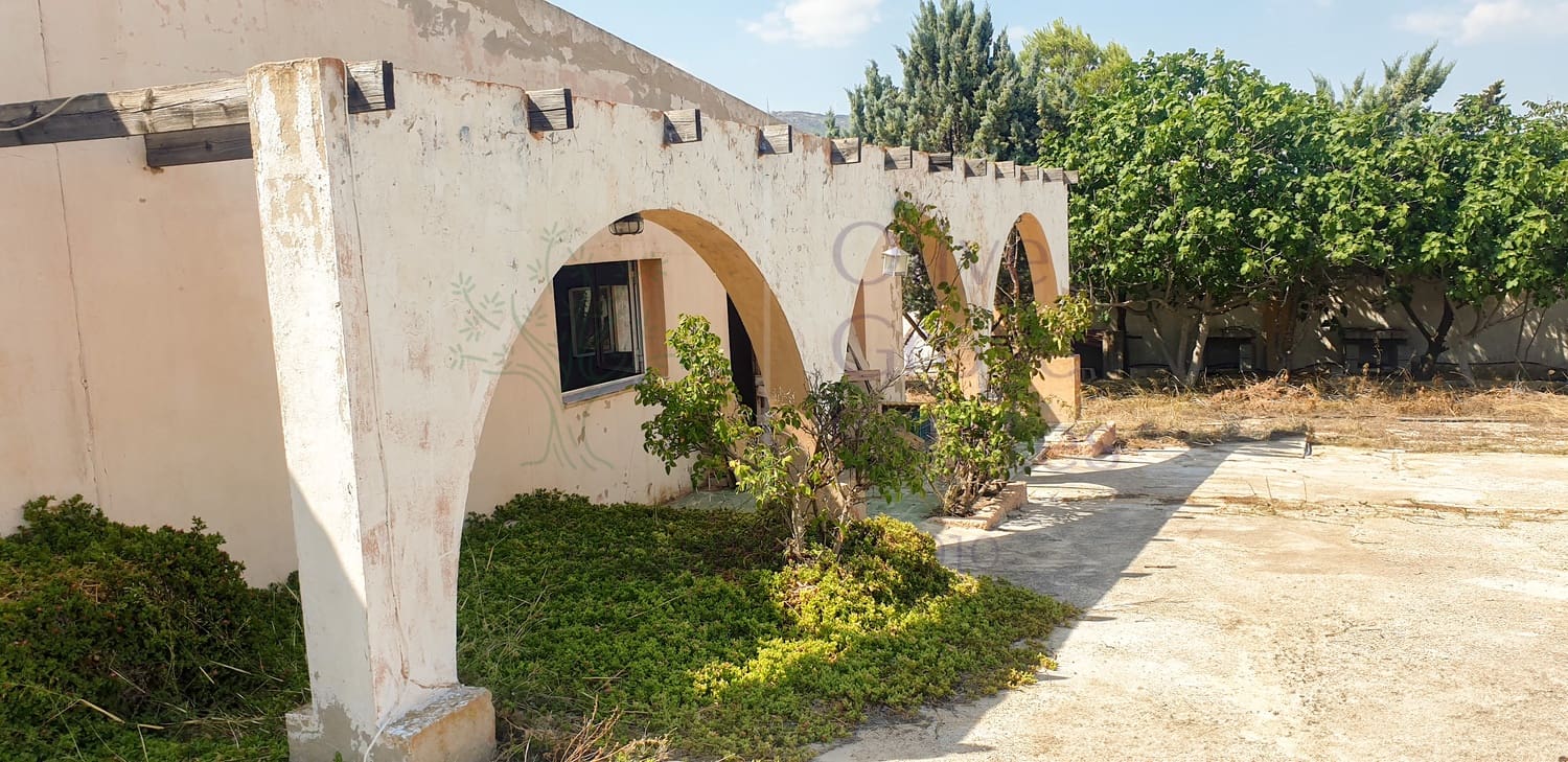 4 quarto Quinta/Casa Rural para venda em Caudete com piscina - 149 995 € (Ref: 9164523)