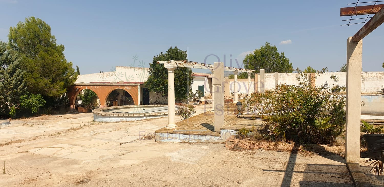 4 quarto Quinta/Casa Rural para venda em Caudete com piscina - 149 995 € (Ref: 9164523)