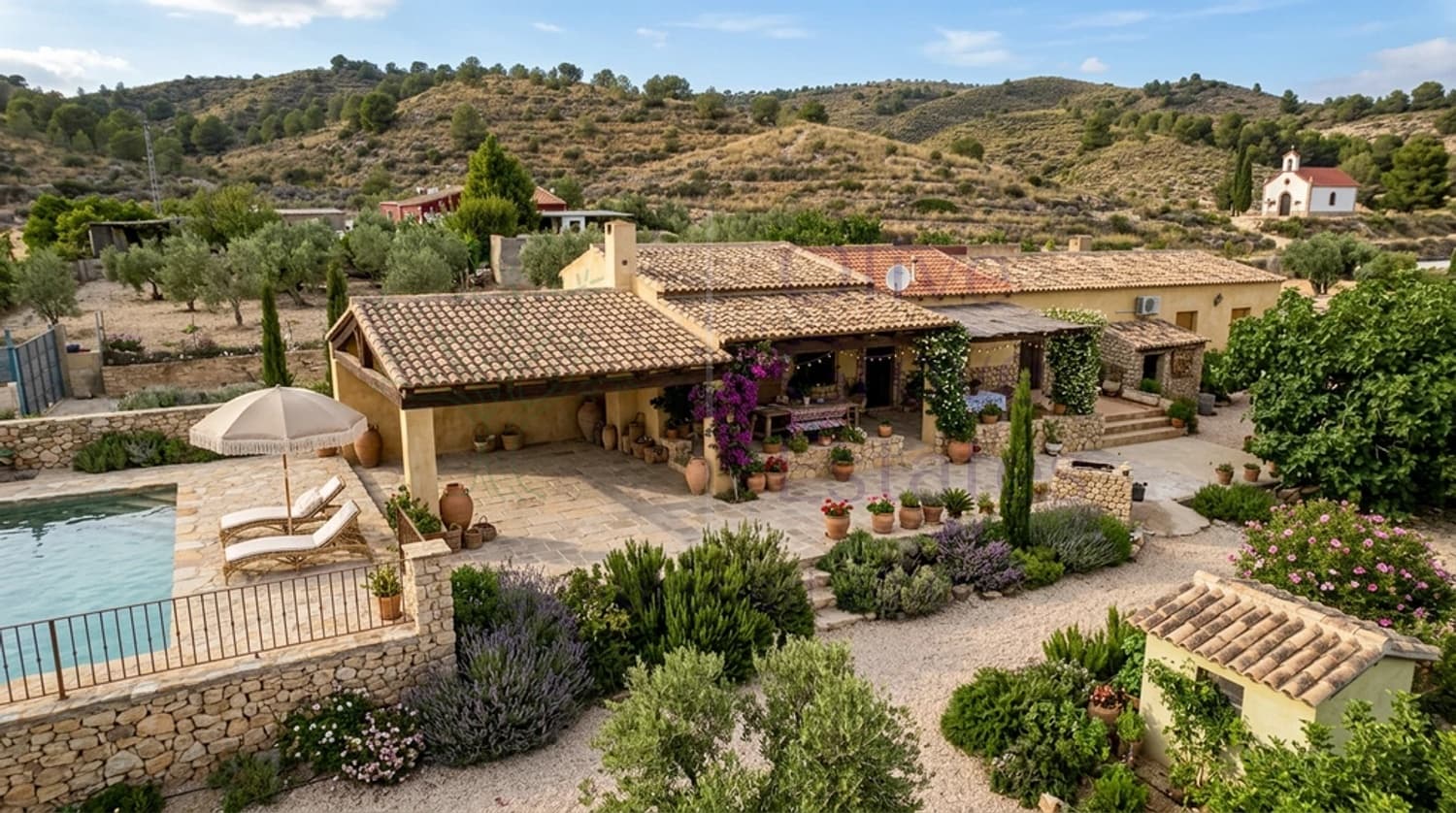 4 bedroom Villa for sale in Monovar / Monover - € 269,000 (Ref: 9191936)