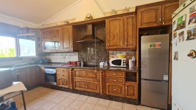 4 makuuhuone Huvila myytävänä paikassa Petrel / Petrer - 479 950 € (Ref: 9200900)