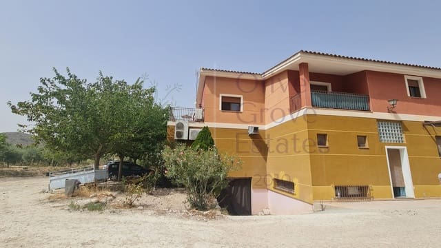 4 makuuhuone Huvila myytävänä paikassa Petrel / Petrer - 479 950 € (Ref: 9200900)