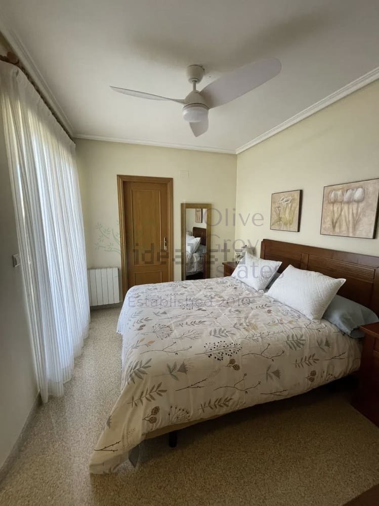 5 sypialnia Willa na sprzedaż w Petrel / Petrer - 329 995 € (Ref: 9201702)