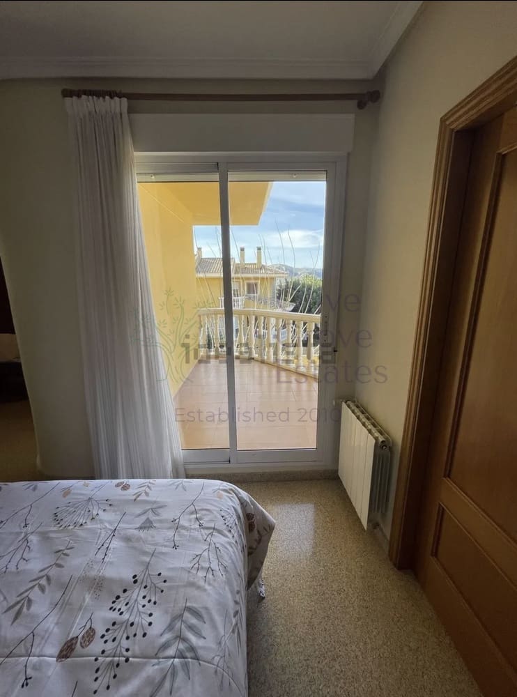 5 sypialnia Willa na sprzedaż w Petrel / Petrer - 329 995 € (Ref: 9201702)