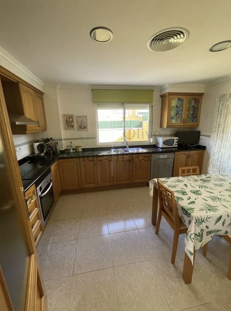 5 sypialnia Willa na sprzedaż w Petrel / Petrer - 329 995 € (Ref: 9201702)