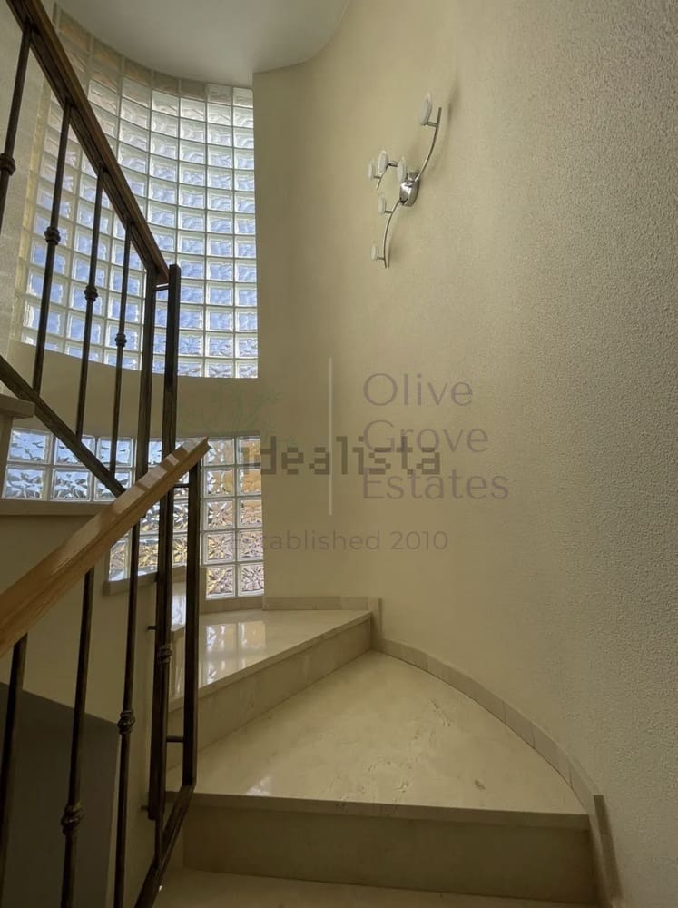 5 sypialnia Willa na sprzedaż w Petrel / Petrer - 329 995 € (Ref: 9201702)