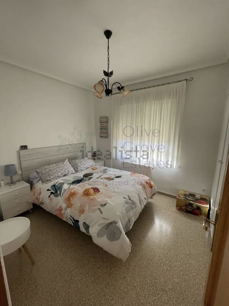 5 sypialnia Willa na sprzedaż w Petrel / Petrer - 329 995 € (Ref: 9201702)