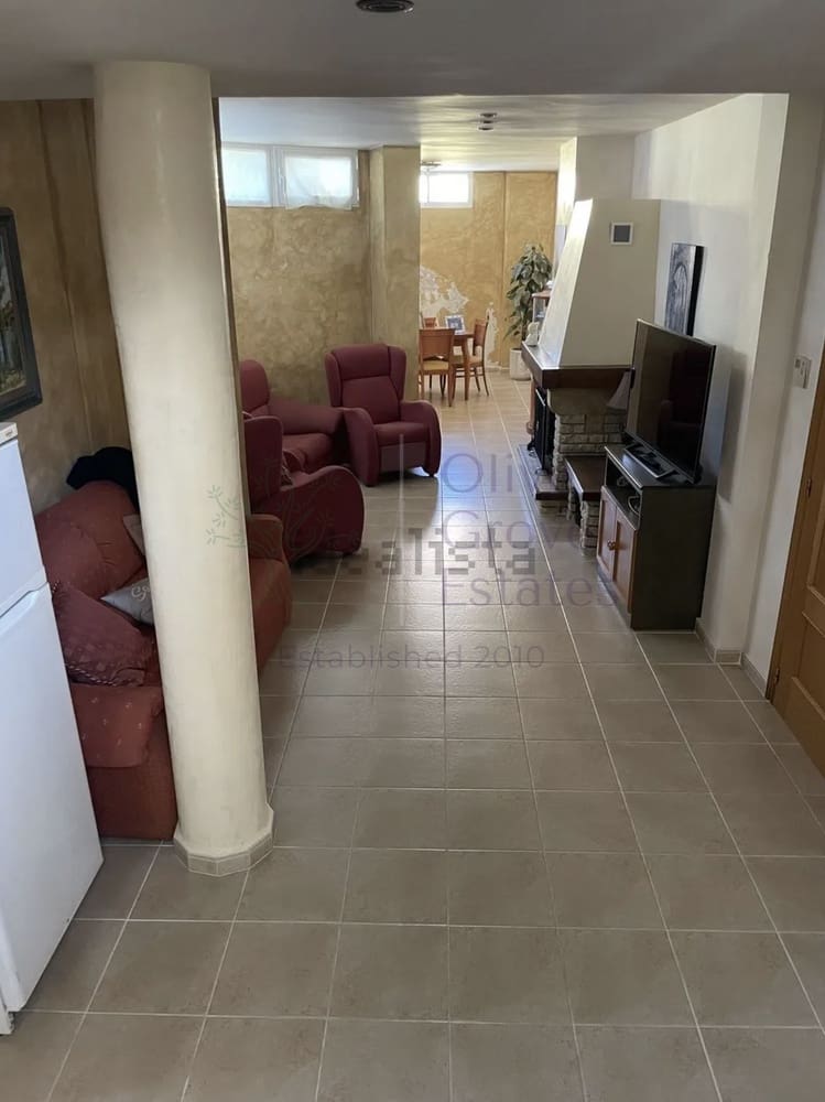 5 sypialnia Willa na sprzedaż w Petrel / Petrer - 329 995 € (Ref: 9201702)