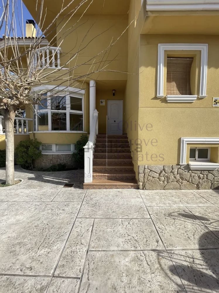 5 sypialnia Willa na sprzedaż w Petrel / Petrer - 329 995 € (Ref: 9201702)