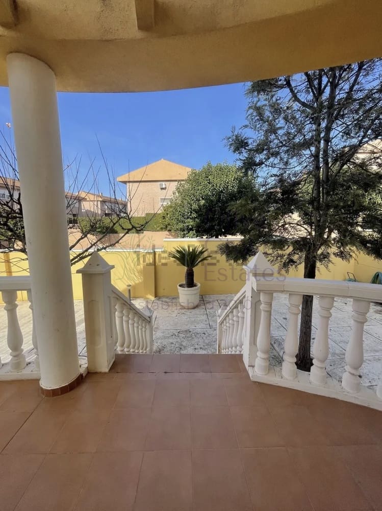 5 sypialnia Willa na sprzedaż w Petrel / Petrer - 329 995 € (Ref: 9201702)