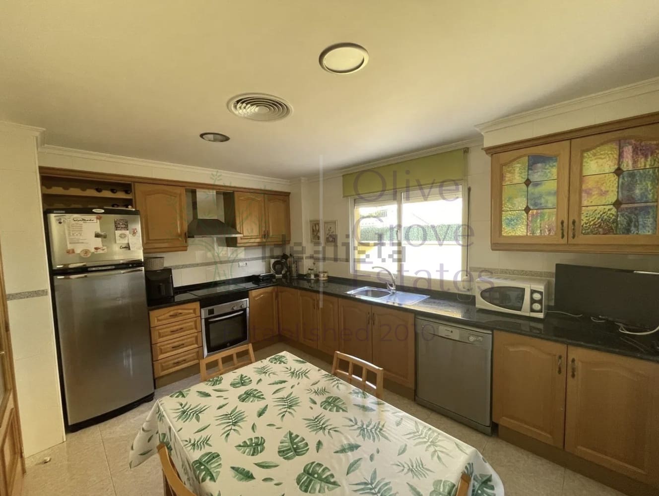 5 sypialnia Willa na sprzedaż w Petrel / Petrer - 329 995 € (Ref: 9201702)