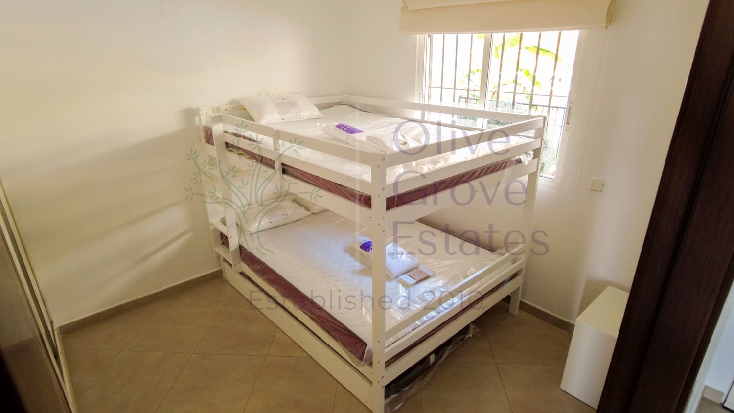 3 soveværelse Lejlighed til leje i Monforte del Cid - € 1.750 (Ref: 9207496)