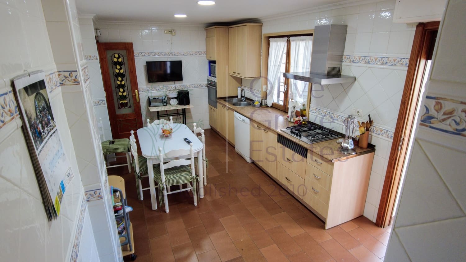 5 bedroom Townhouse for sale in Almansa - € 350,000 (Ref: 9228164)