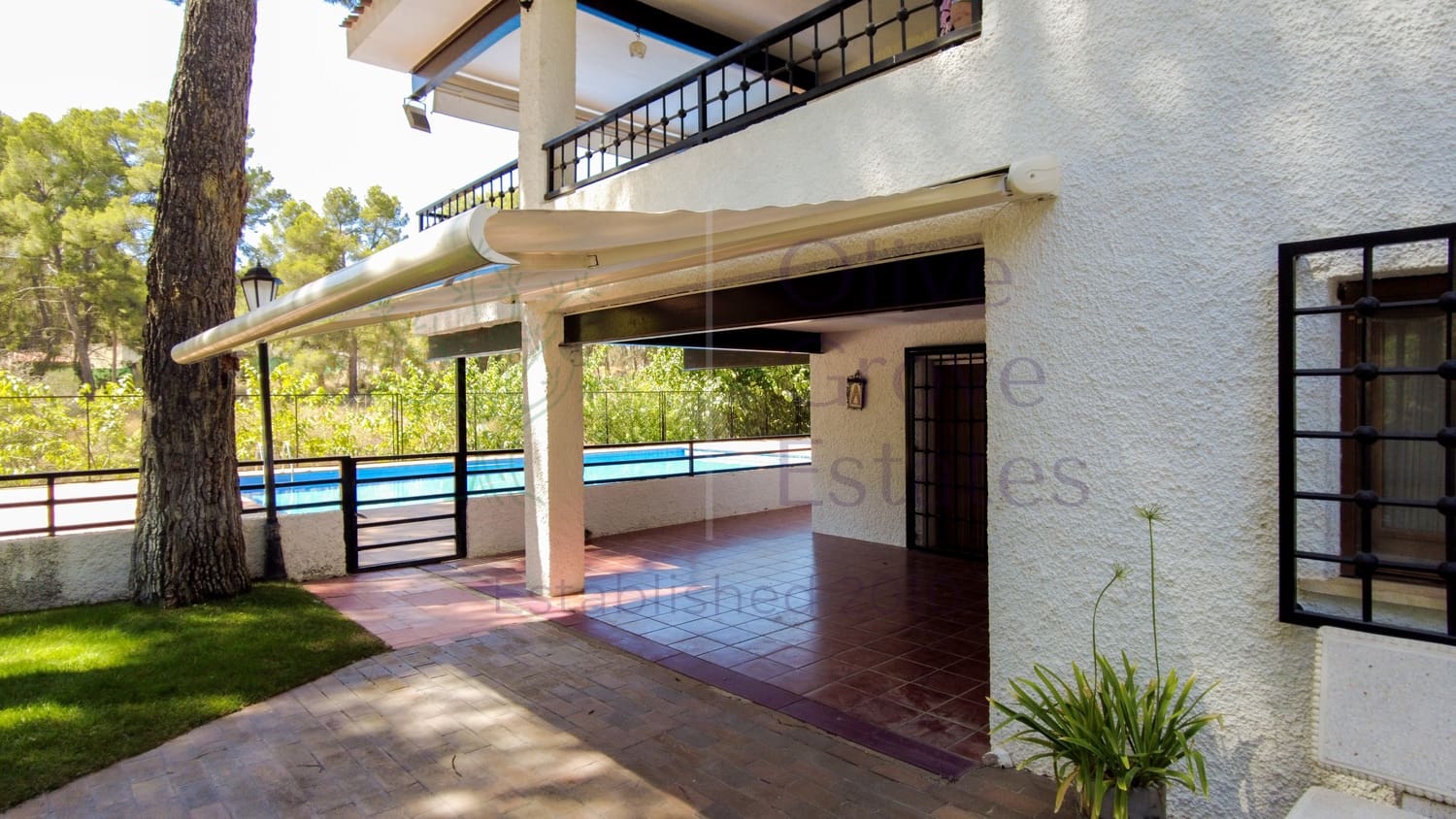 5 bedroom Townhouse for sale in Almansa - € 350,000 (Ref: 9228164)