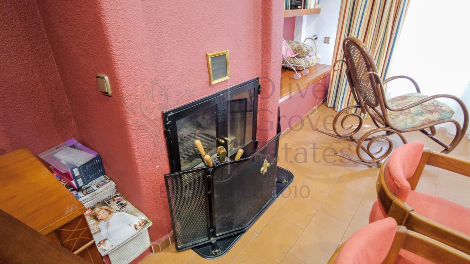 5 bedroom Townhouse for sale in Almansa - € 350,000 (Ref: 9228164)
