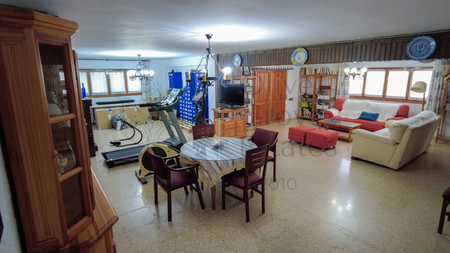 5 bedroom Townhouse for sale in Almansa - € 350,000 (Ref: 9228164)