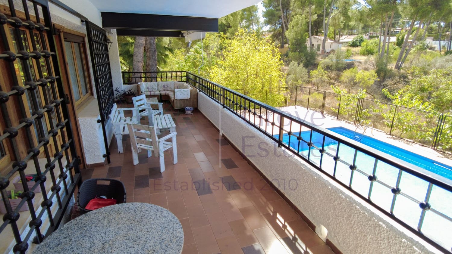 5 bedroom Townhouse for sale in Almansa - € 350,000 (Ref: 9228164)