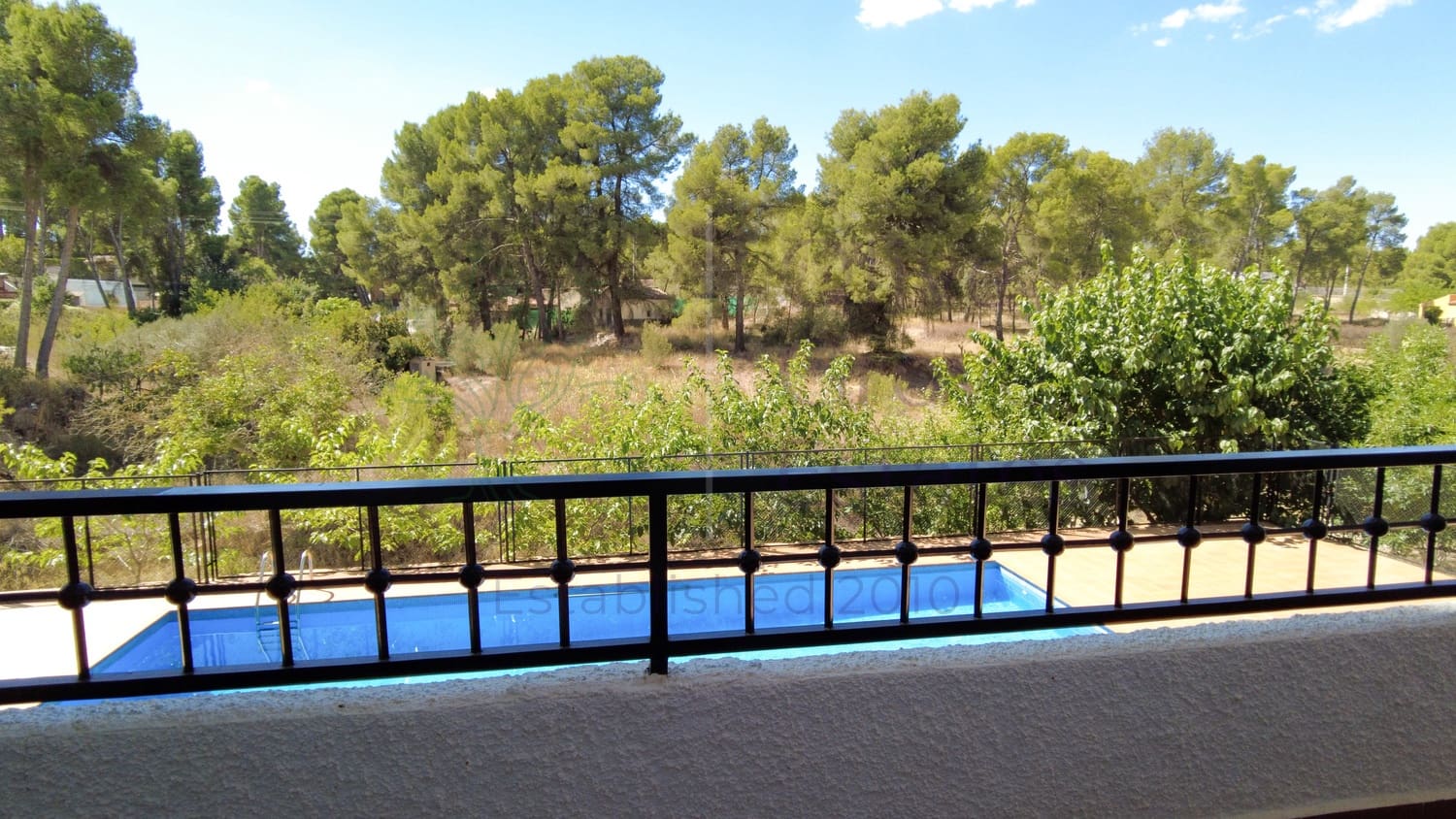 5 bedroom Townhouse for sale in Almansa - € 350,000 (Ref: 9228164)