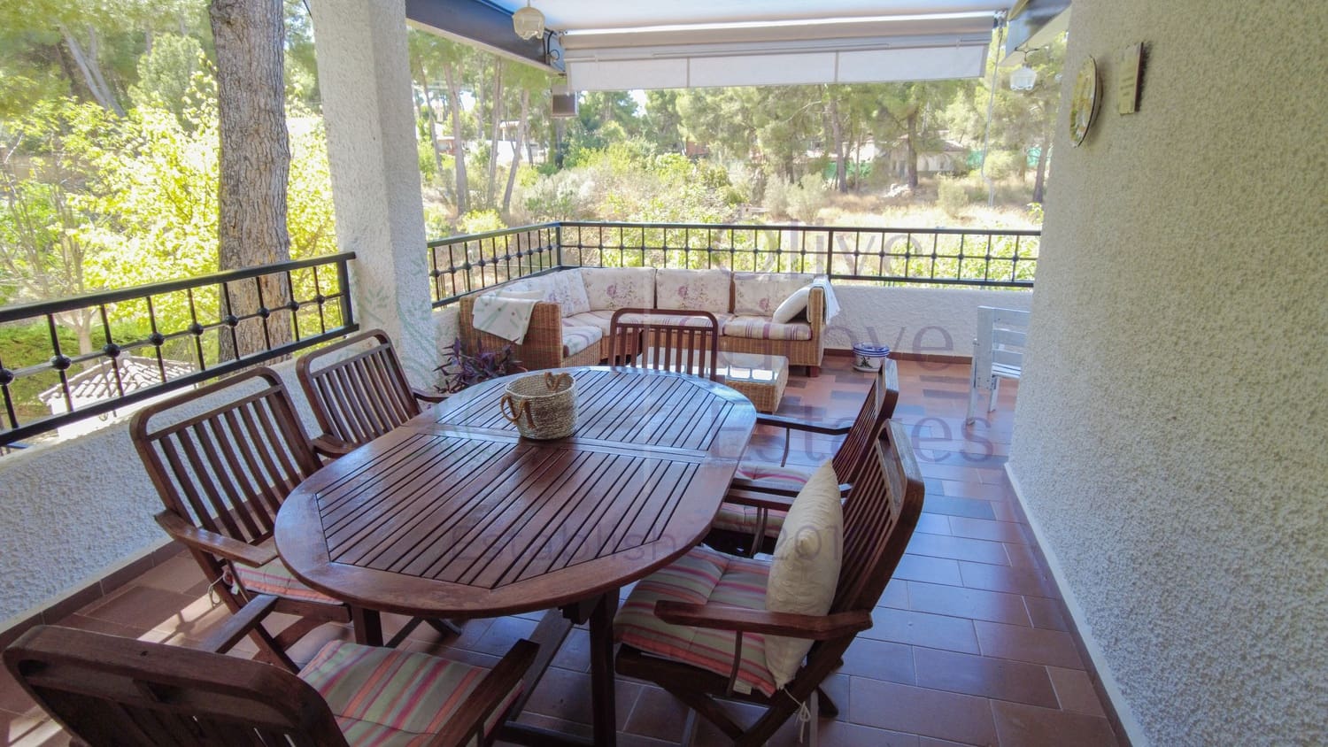 5 bedroom Townhouse for sale in Almansa - € 350,000 (Ref: 9228164)